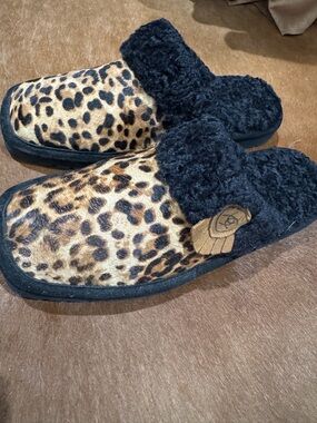 Ariat Leopard Hair On Slippers with Black Trim